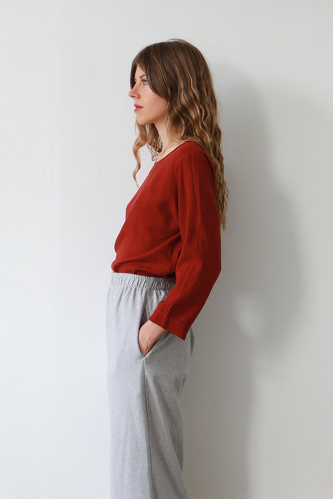 Cuff Sleeve BlouseGarnet : M, L – Me & Arrow
